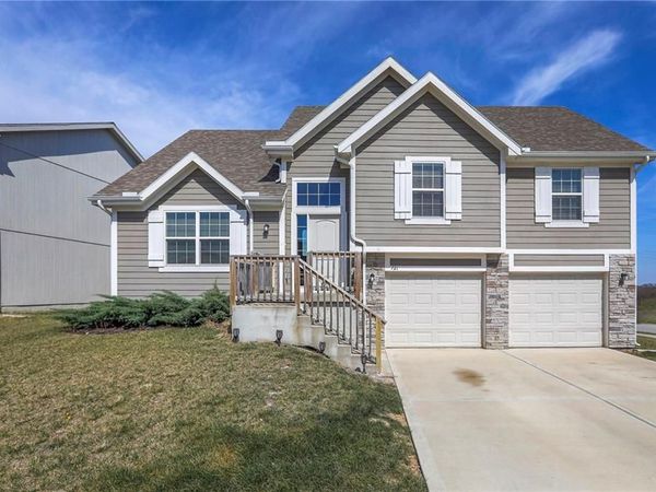 721 Shane Lane, Belton, MO 64012