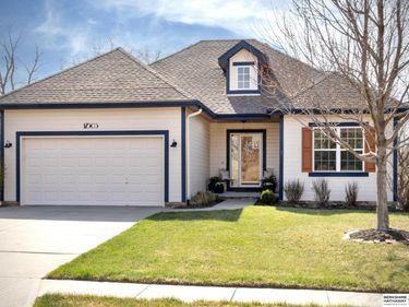 17505 Wirt Street, Omaha, NE 68116