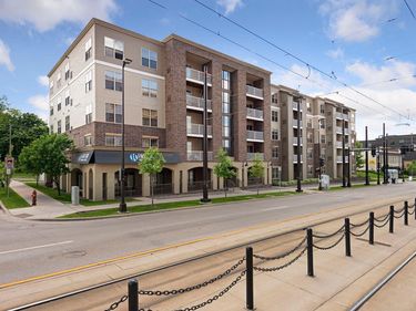 2900 University Avenue SE, Unit 305, Minneapolis, MN 55414