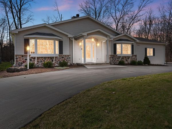 W223N8293 Sandras Dr, Lisbon, WI 53089