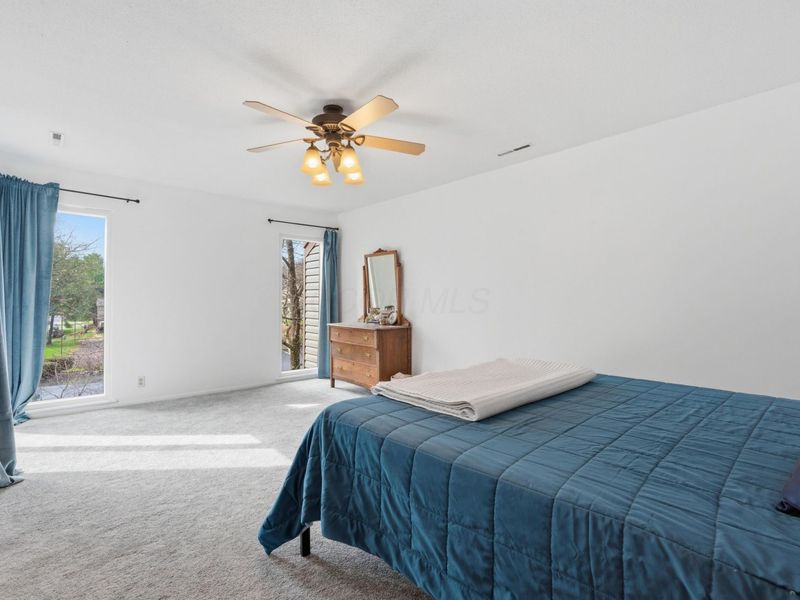 694 Tall Oaks Drive, Newark, OH 43055 Photo 13