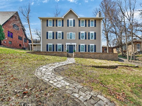 724 50th Street , Des Moines, IA 50312