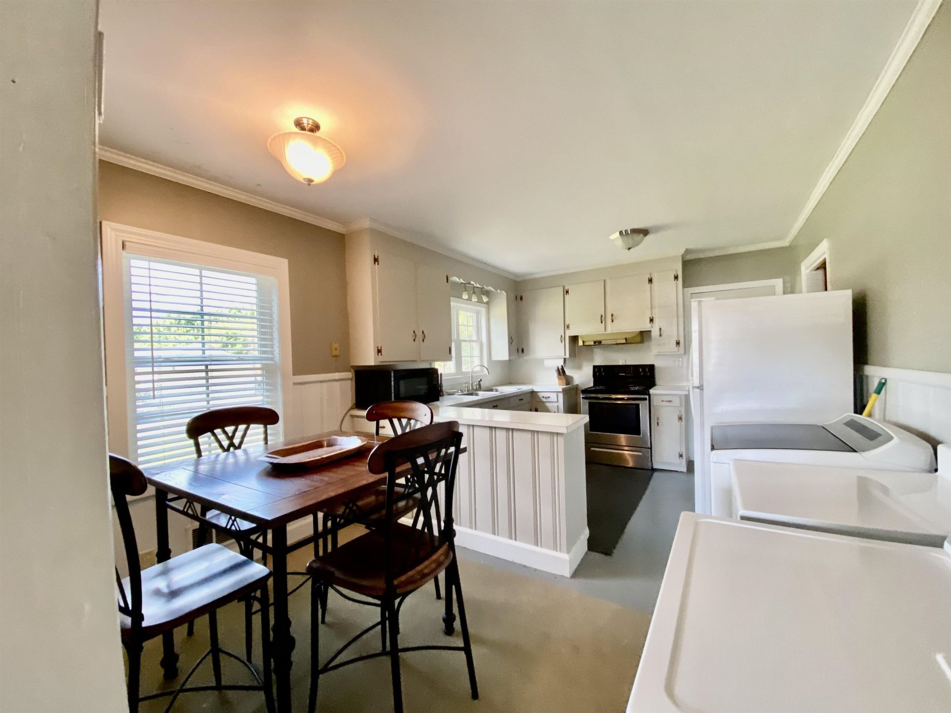 2410 Highway 501  Photo 4