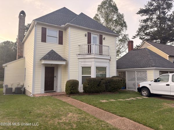 4 Spring Lake Point, Pearl, MS 39208