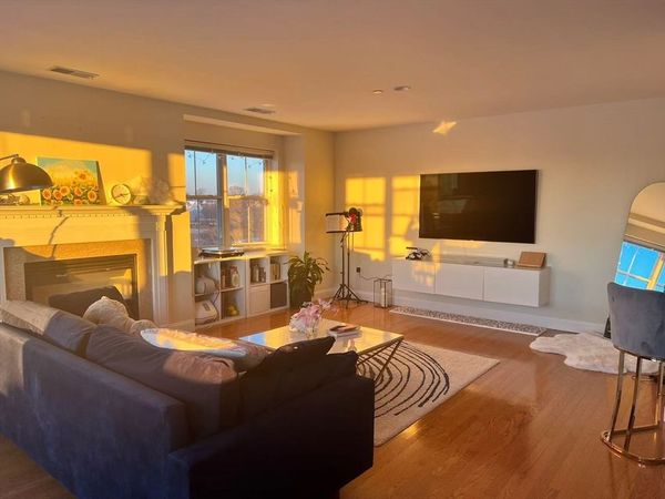 120 Wyllis Ave, Unit 409, Everett, MA 02149