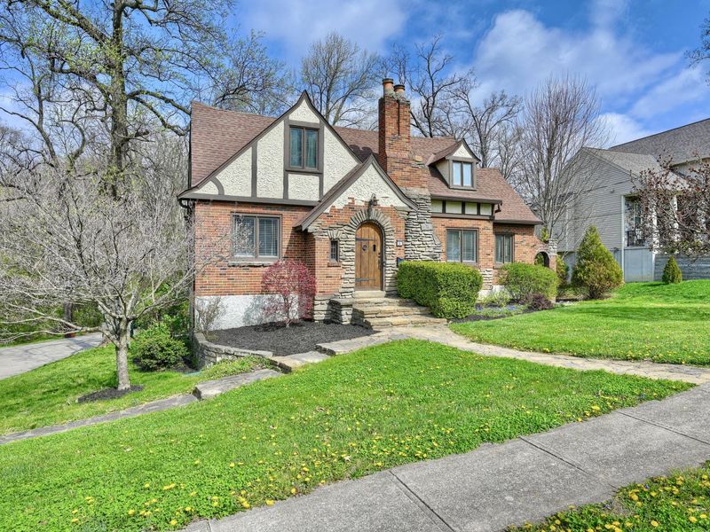 13 Kennedy Road, Fort Wright, KY 41011 Photo 2