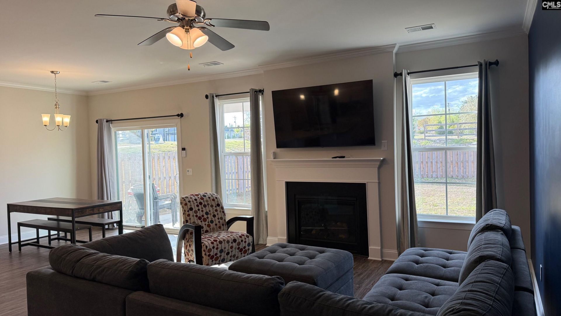 709 Empire Maker Road  Photo 4