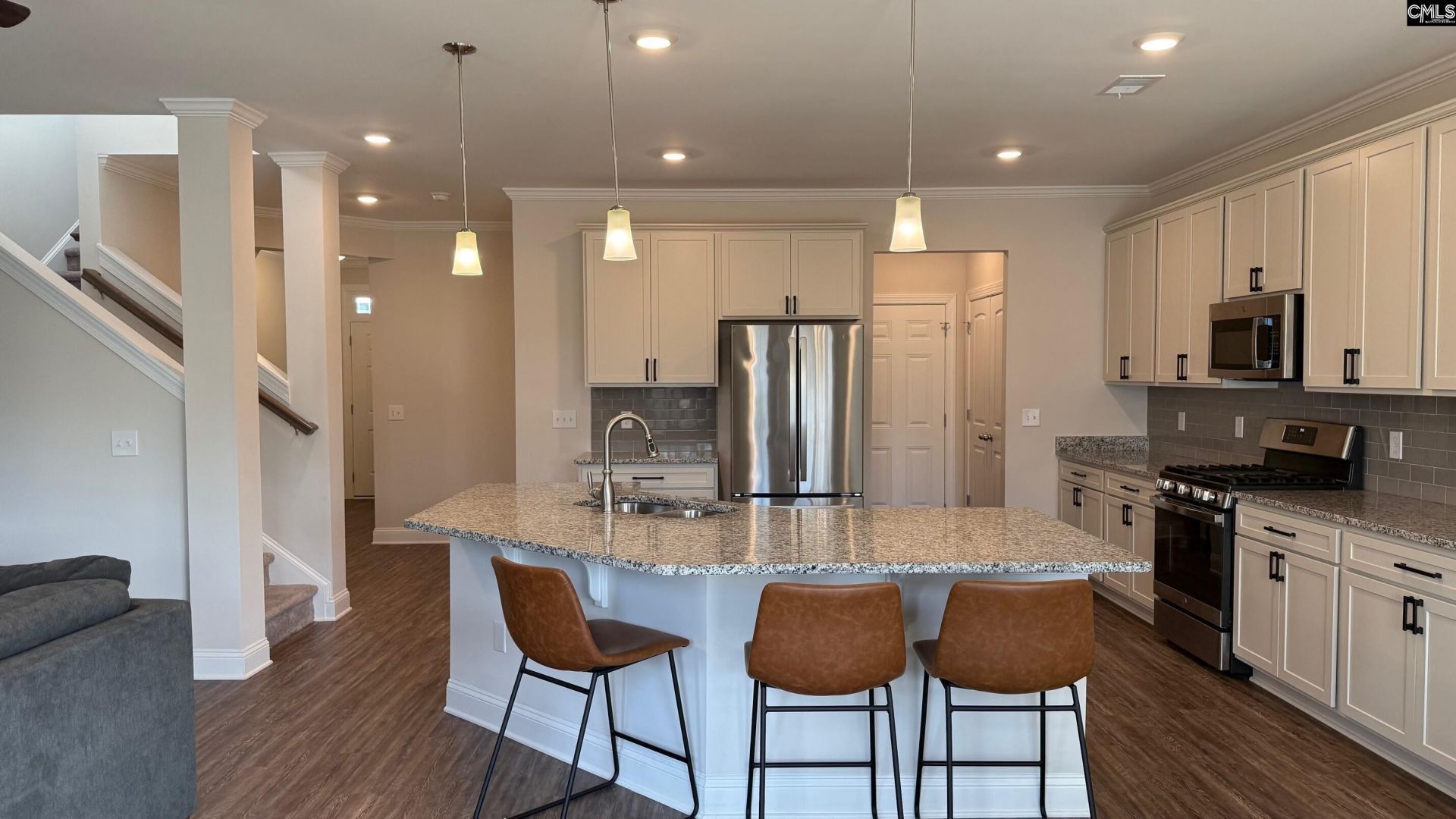 709 Empire Maker Road  Photo 6