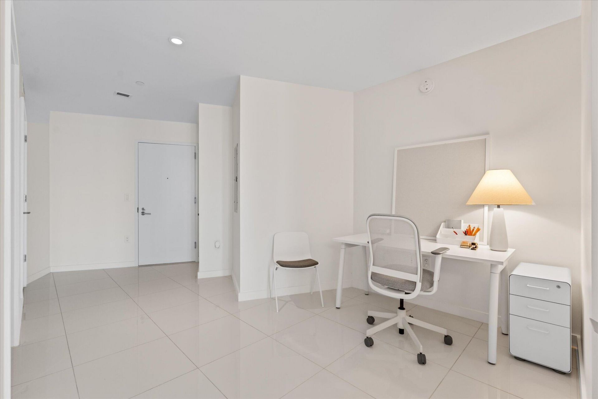 851 NE 1st Avenue, Unit 4100, Miami, FL 33132 Photo