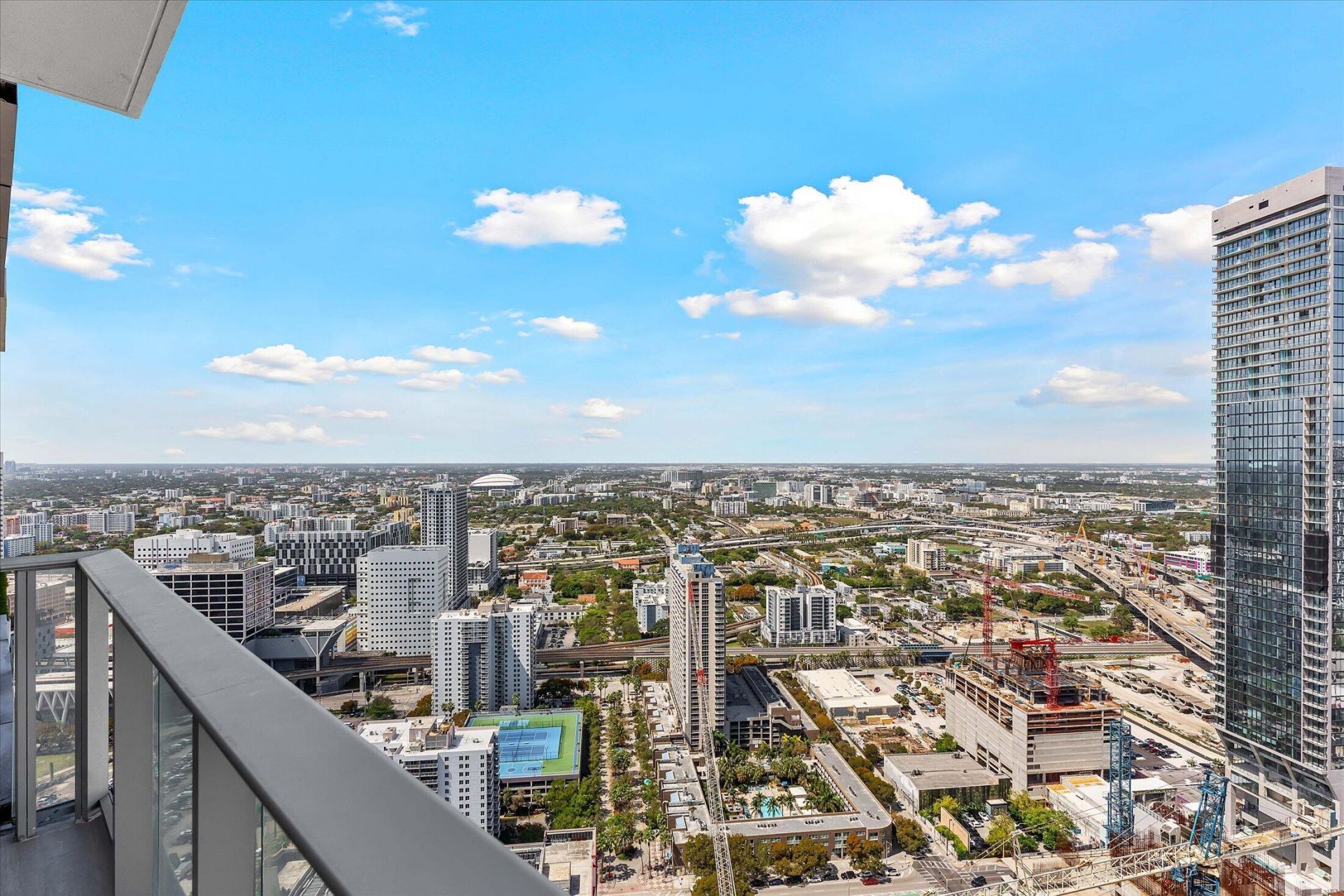 851 NE 1st Avenue, Unit 4100, Miami, FL 33132 Photo