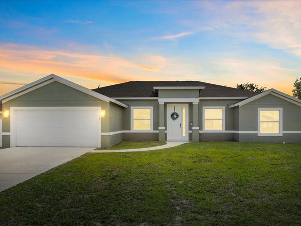 621 SE Prineville Street, Port St. Lucie, FL 34983