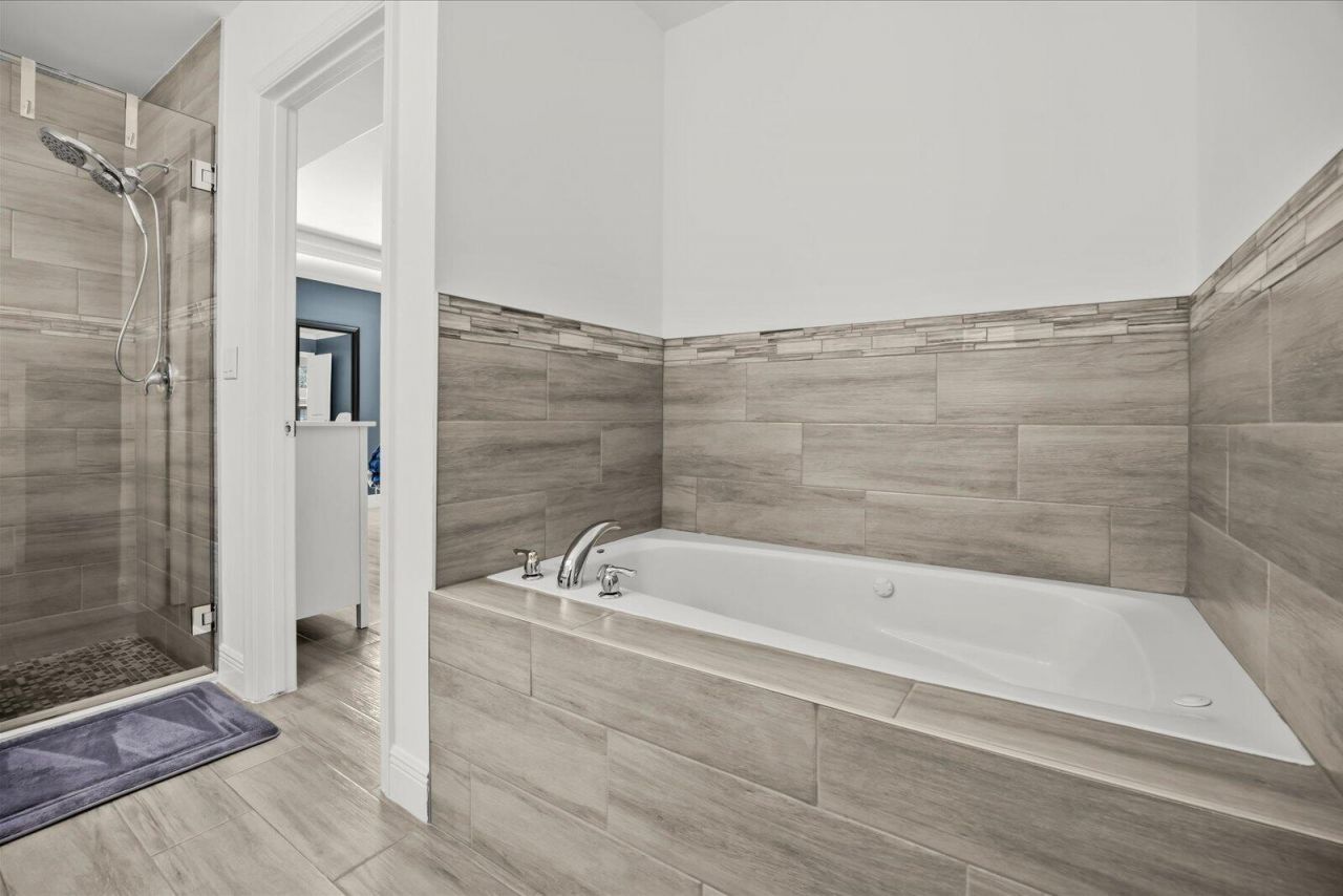 621 SE Prineville Street, Port Saint Lucie, FL 34983 Photo