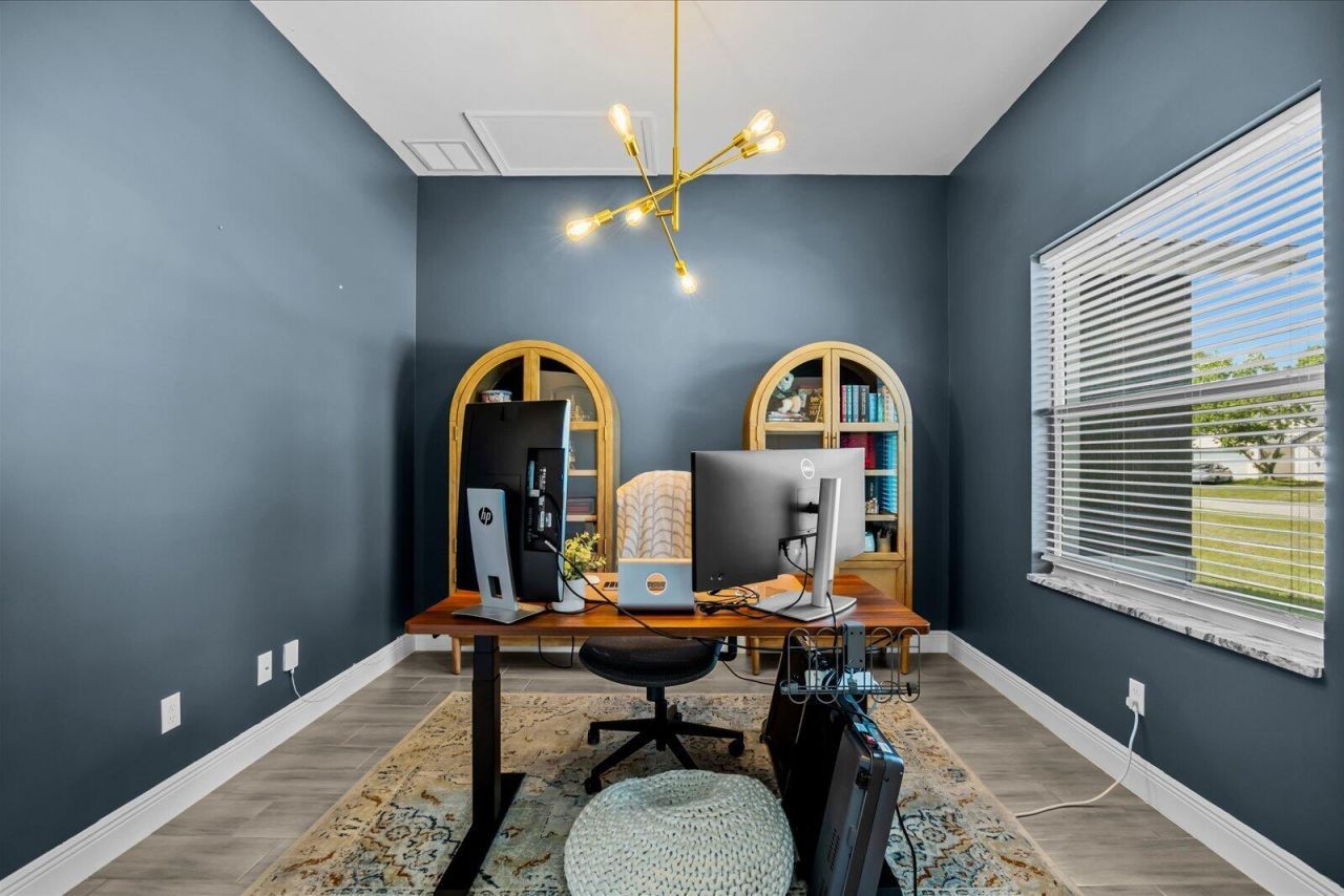 621 SE Prineville Street, Port Saint Lucie, FL 34983 Photo