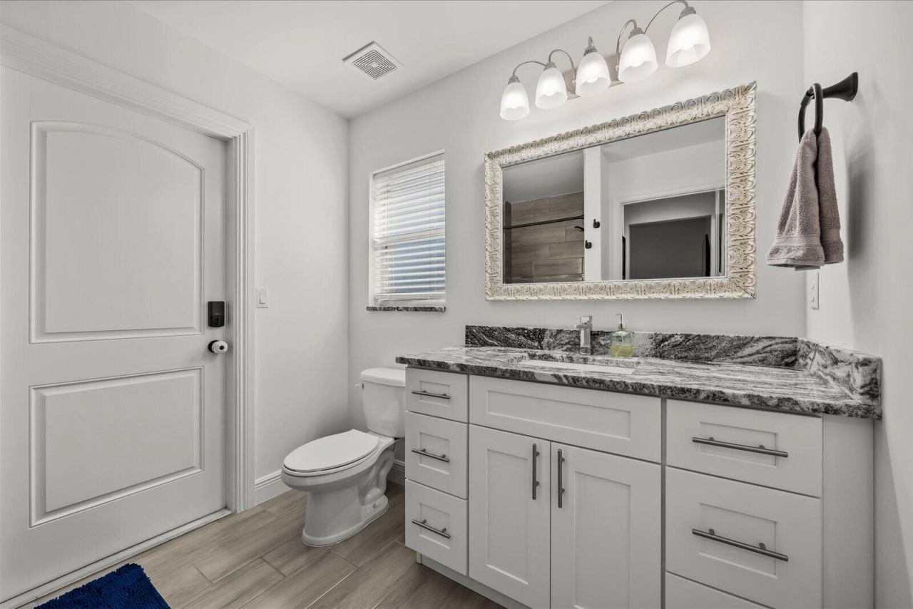 621 SE Prineville Street, Port Saint Lucie, FL 34983 Photo