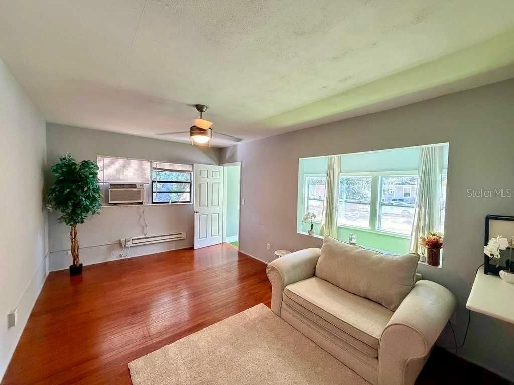 543 13th Avenue S, Unit 1/2, Saint Petersburg, FL 33713 Photo