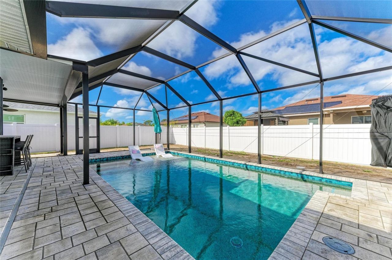 6422 2nd Street E, Bradenton, FL 34203 Photo