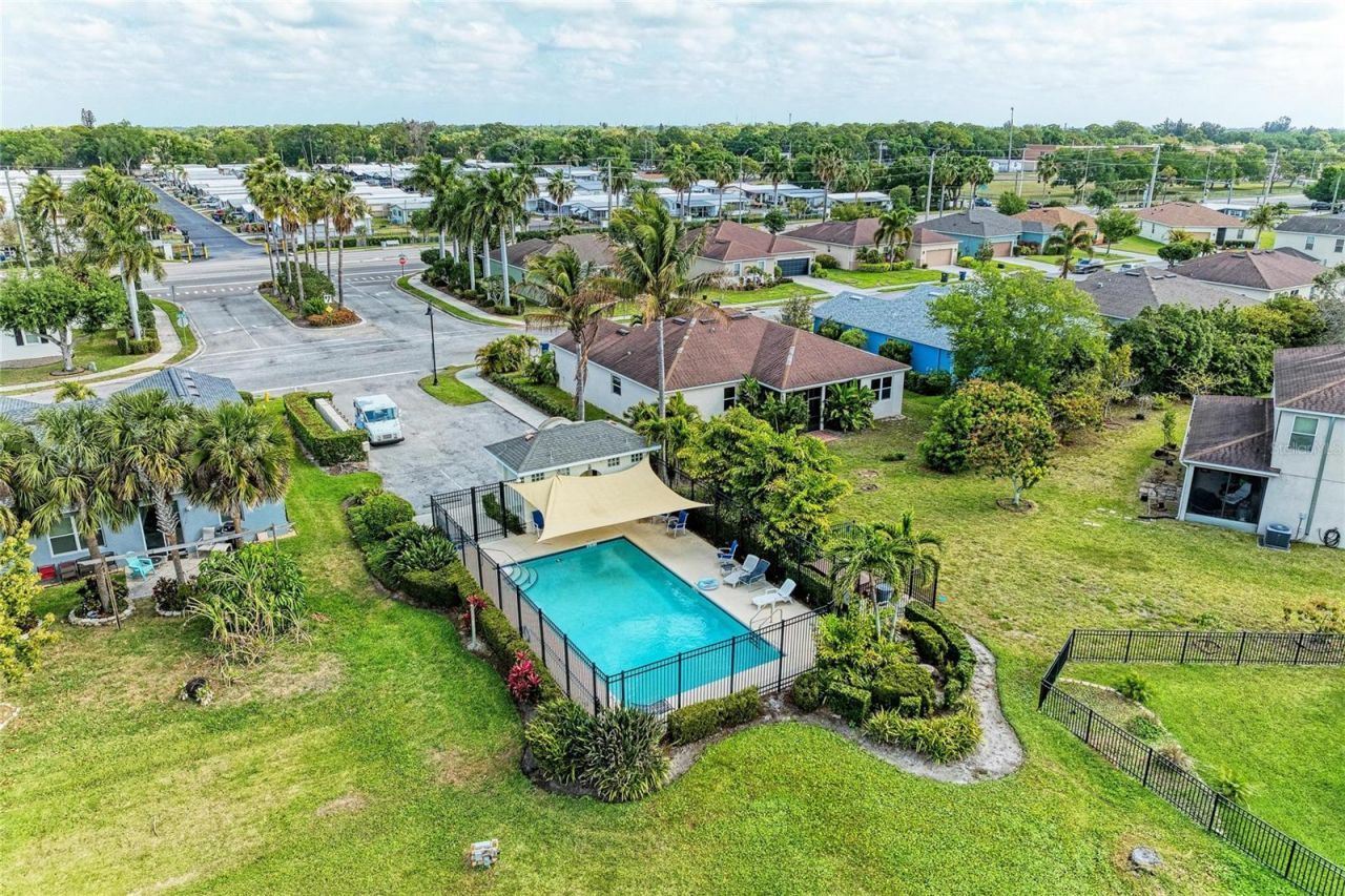 6422 2nd Street E, Bradenton, FL 34203 Photo