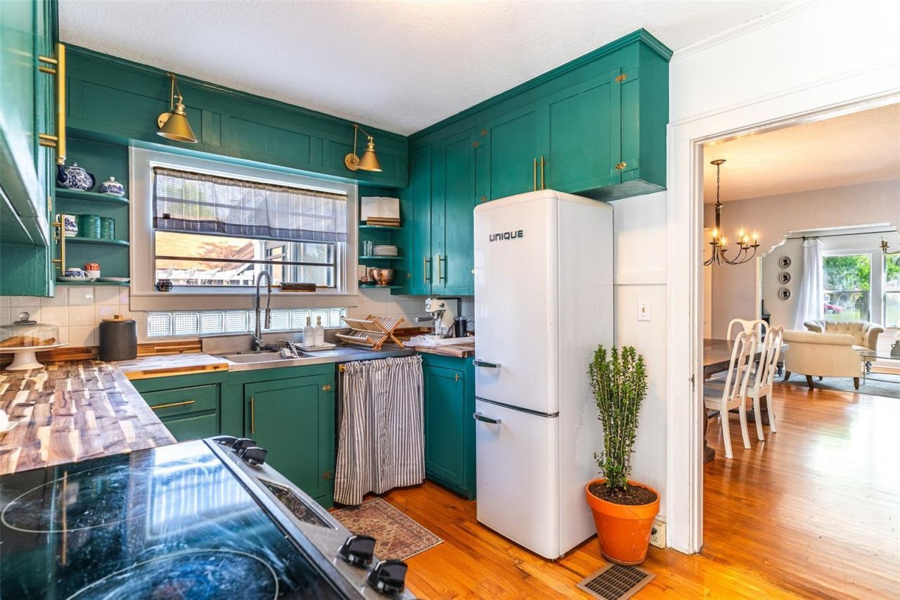 325 E Johnson Avenue , Lake Wales, FL 33853 Photo