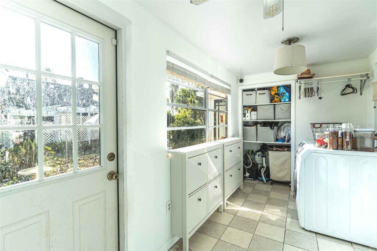 325 E Johnson Avenue , Lake Wales, FL 33853 Photo