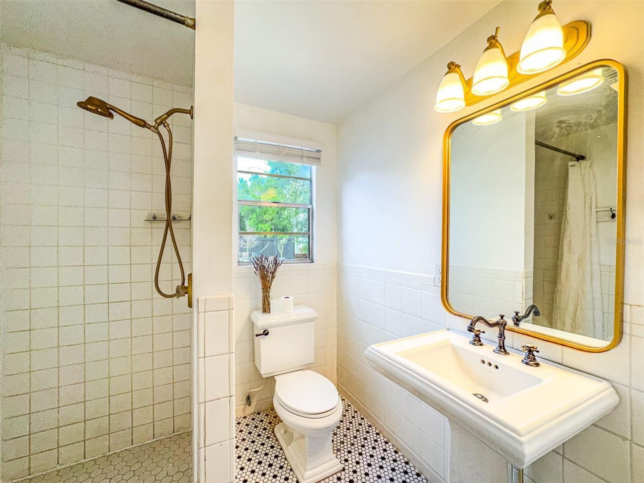 325 E Johnson Avenue , Lake Wales, FL 33853 Photo