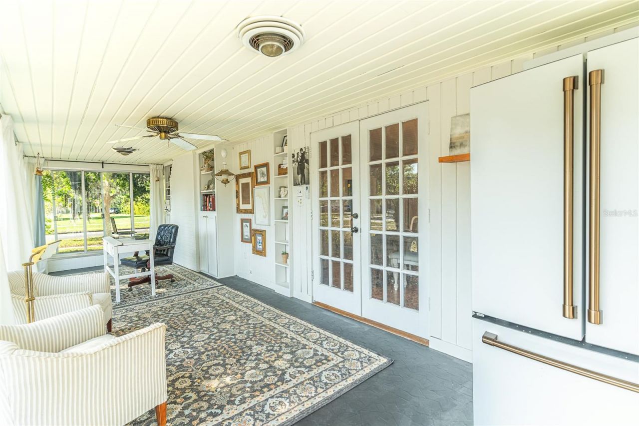 325 E Johnson Avenue , Lake Wales, FL 33853 Photo