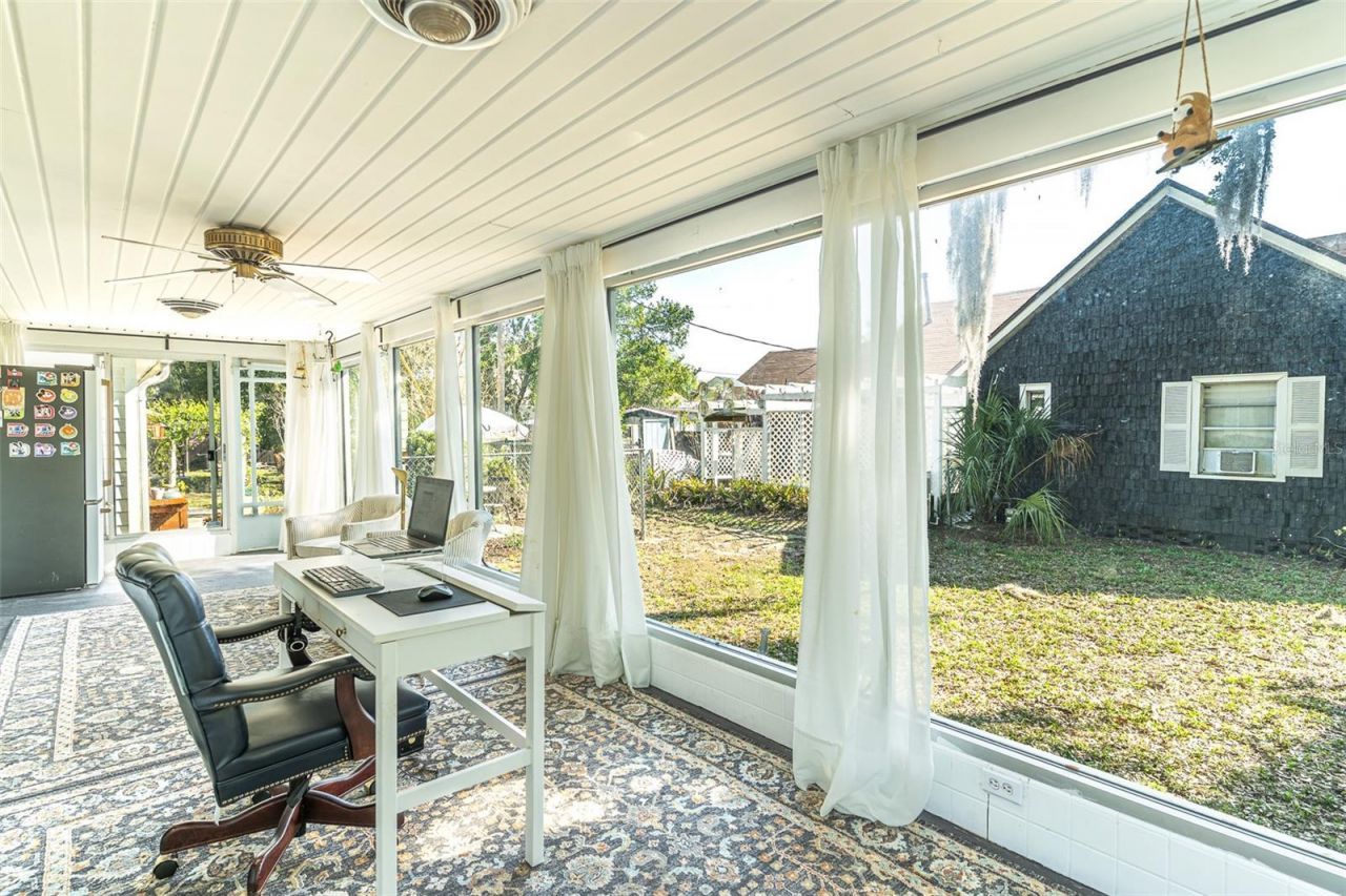 325 E Johnson Avenue , Lake Wales, FL 33853 Photo