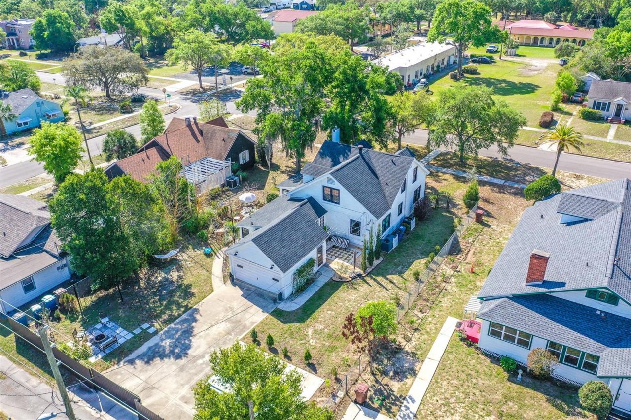 325 E Johnson Avenue , Lake Wales, FL 33853 Photo