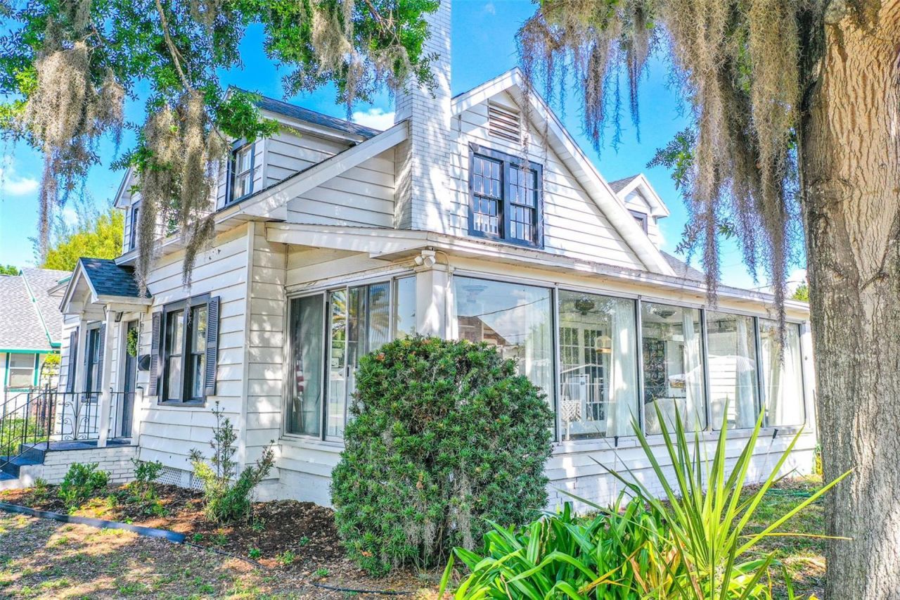 325 E Johnson Avenue , Lake Wales, FL 33853 Photo