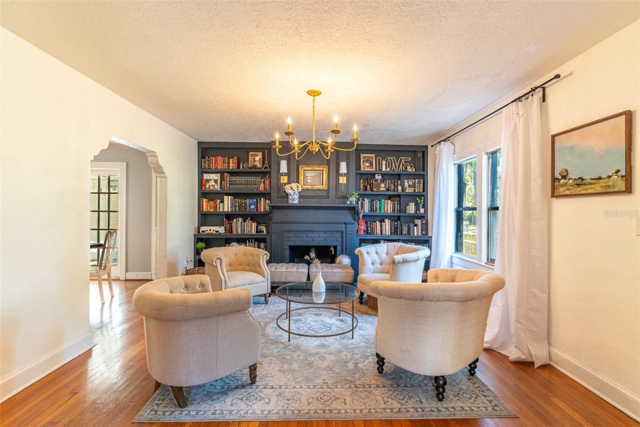 325 E Johnson Avenue , Lake Wales, FL 33853 Photo