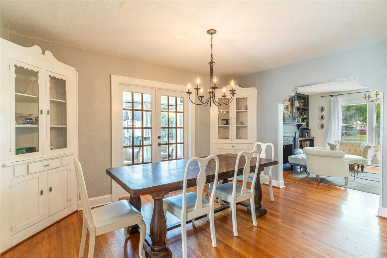 325 E Johnson Avenue , Lake Wales, FL 33853 Photo