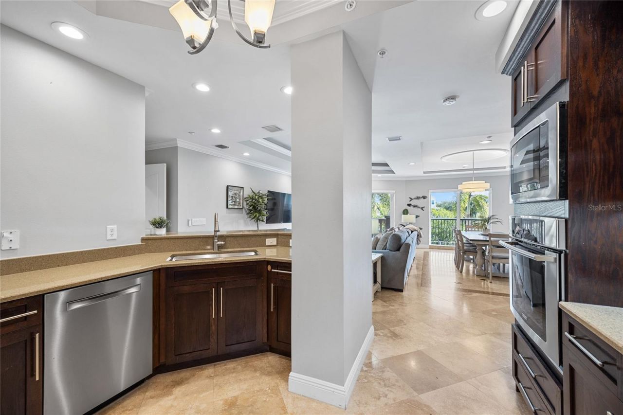 604 Gulf Boulevard, Unit 207, Indian Rocks Beach, FL 33785 Photo