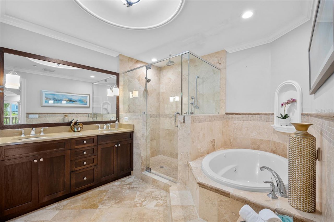 604 Gulf Boulevard, Unit 207, Indian Rocks Beach, FL 33785 Photo