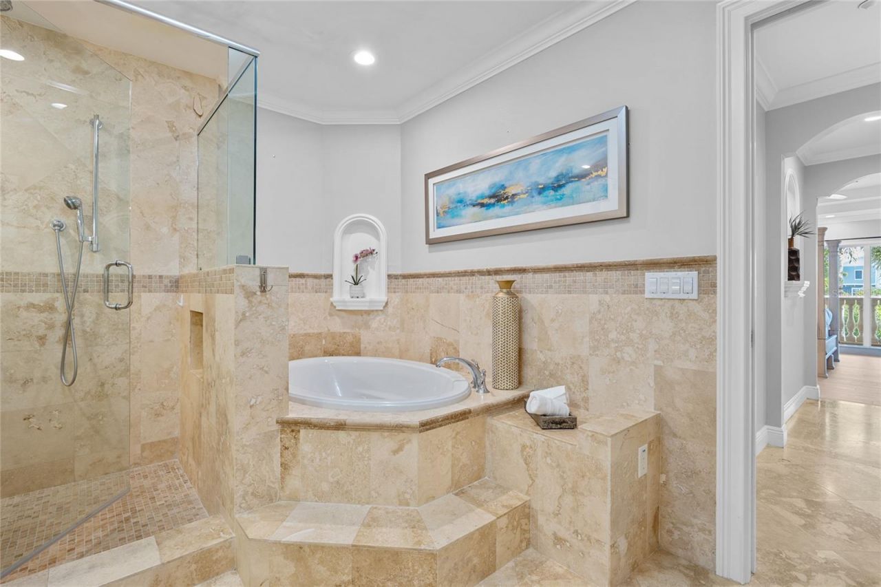 604 Gulf Boulevard, Unit 207, Indian Rocks Beach, FL 33785 Photo
