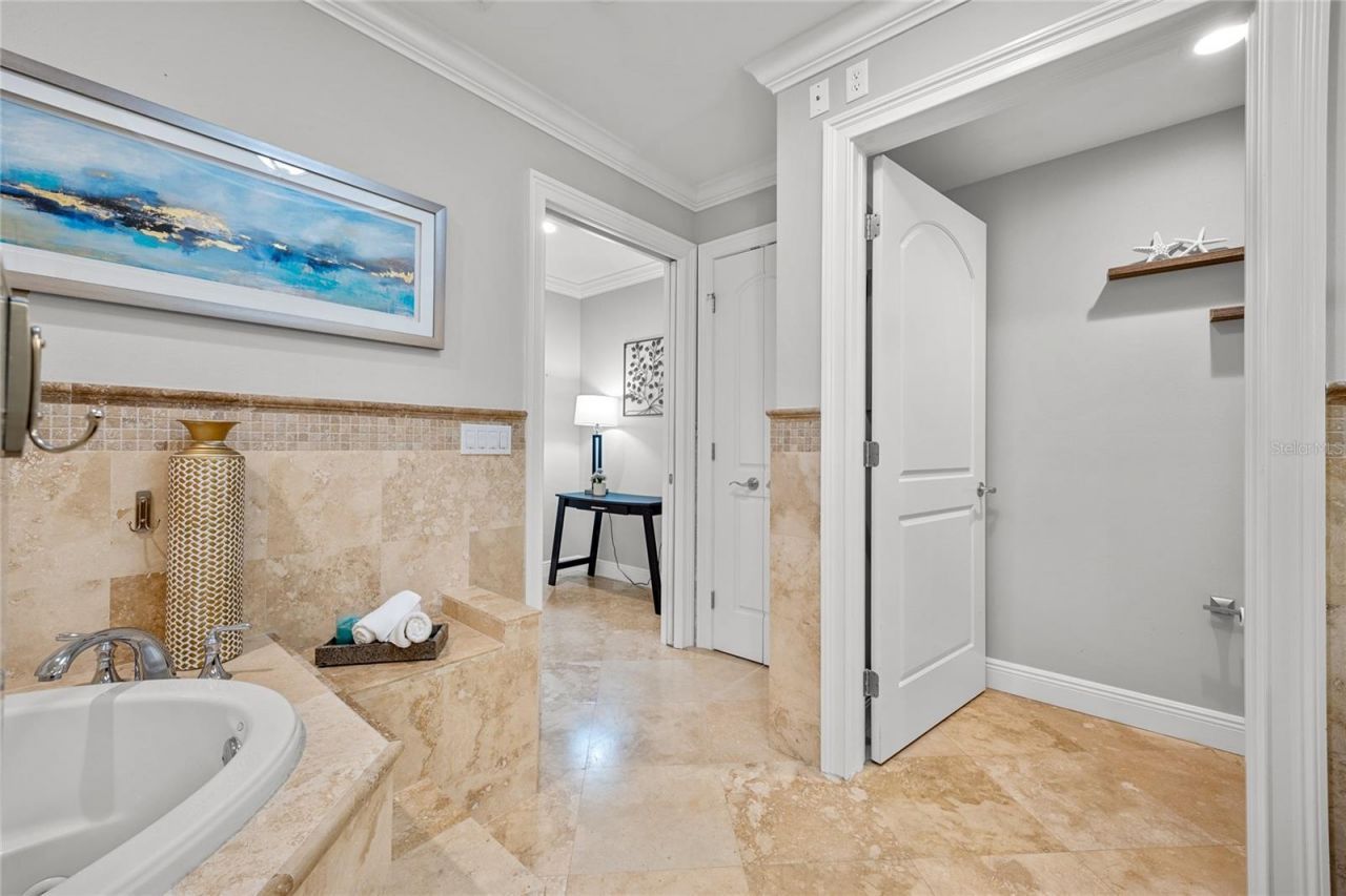 604 Gulf Boulevard, Unit 207, Indian Rocks Beach, FL 33785 Photo
