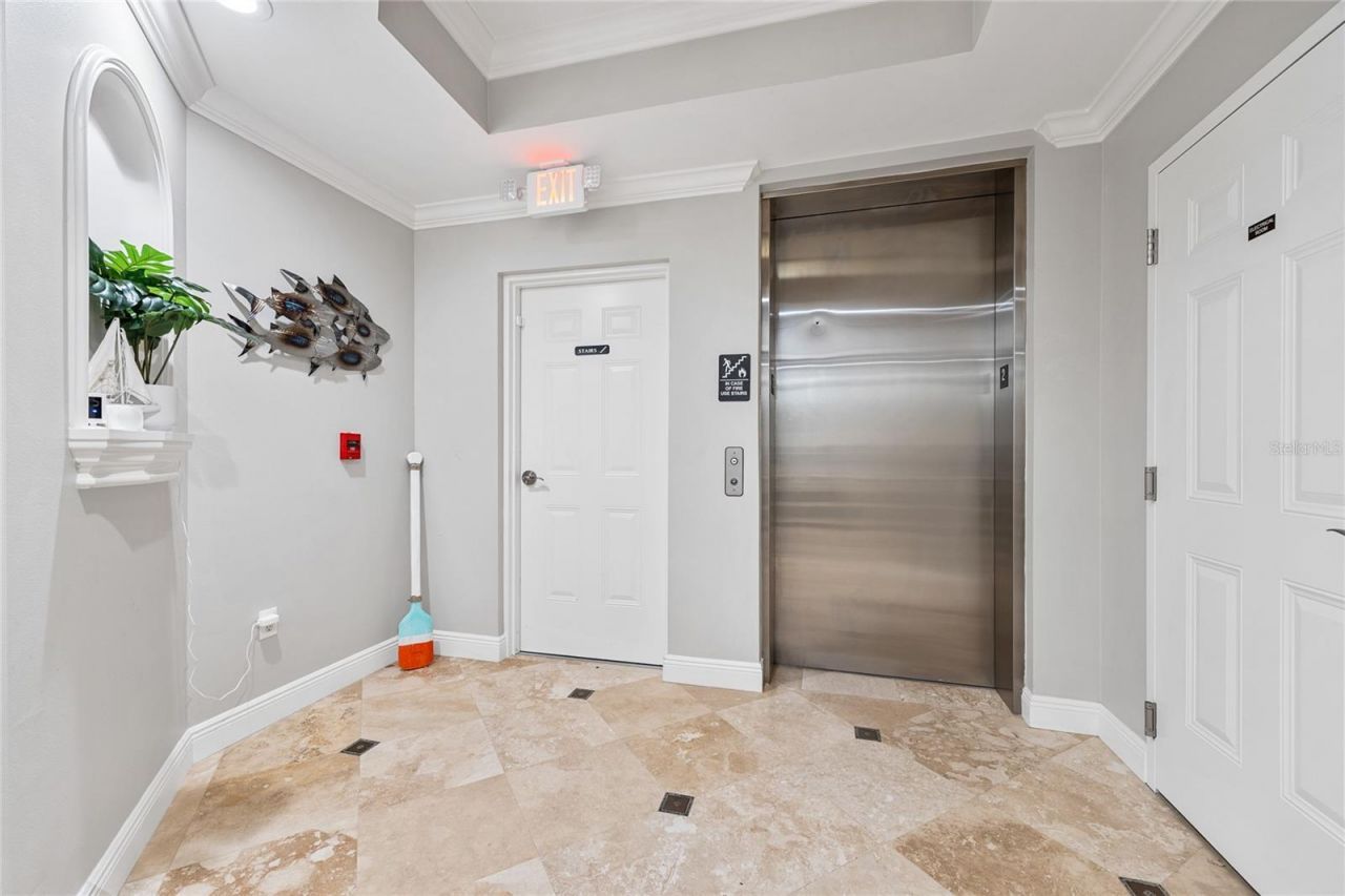 604 Gulf Boulevard, Unit 207, Indian Rocks Beach, FL 33785 Photo