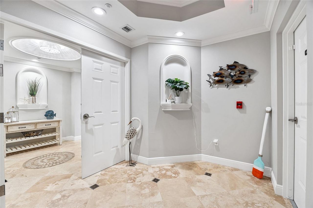 604 Gulf Boulevard, Unit 207, Indian Rocks Beach, FL 33785 Photo