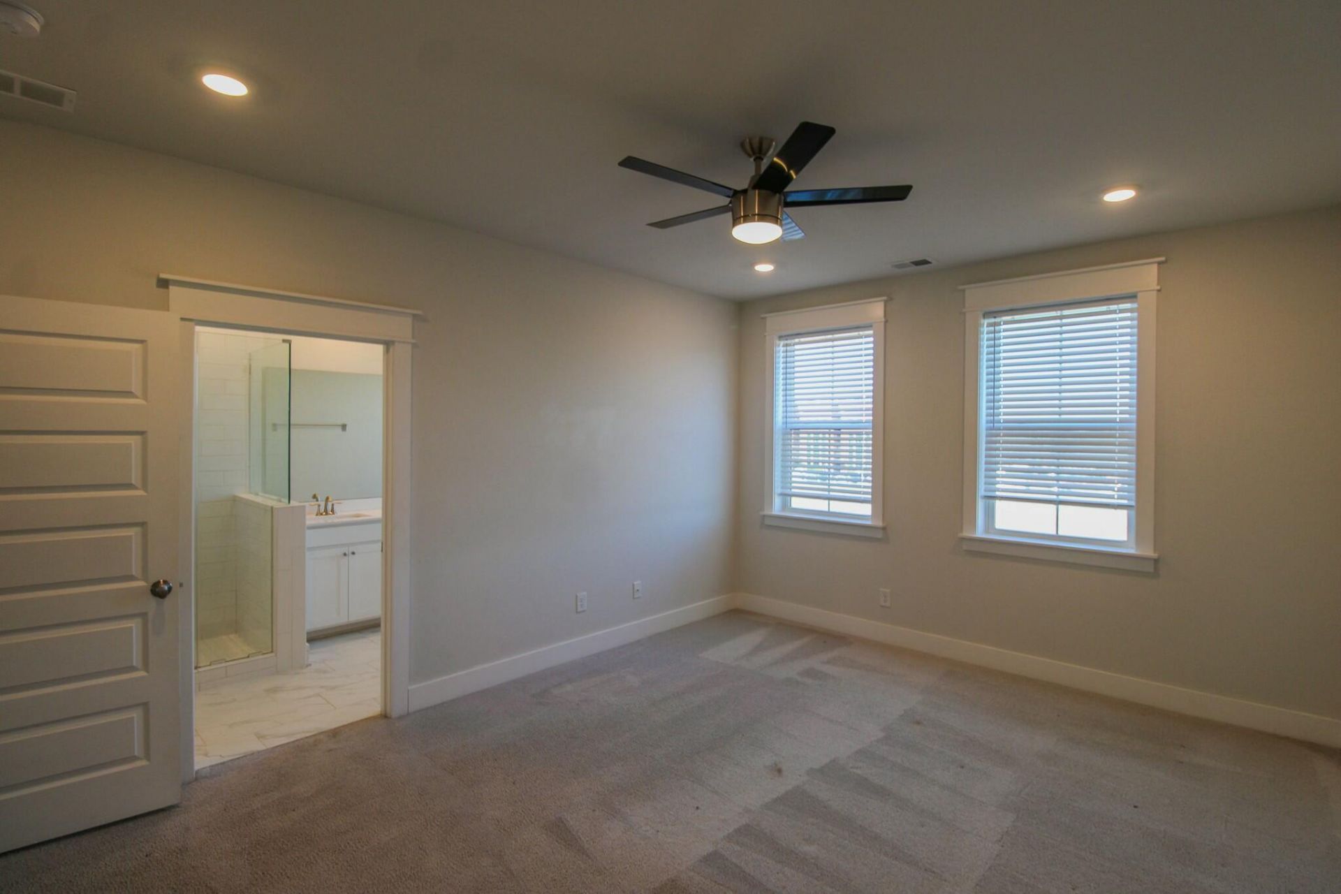 1624 Florentia Street Photo 14