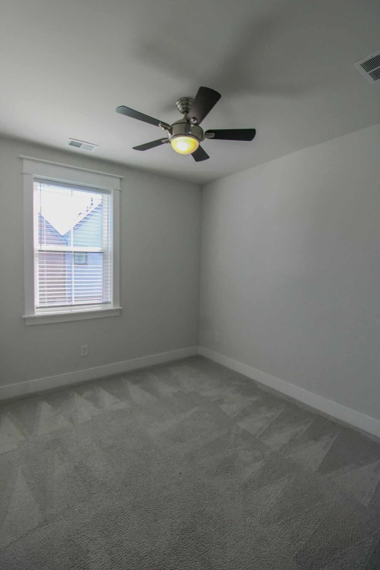 1624 Florentia Street Photo 19