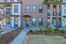 1624 Florentia Street photo 4