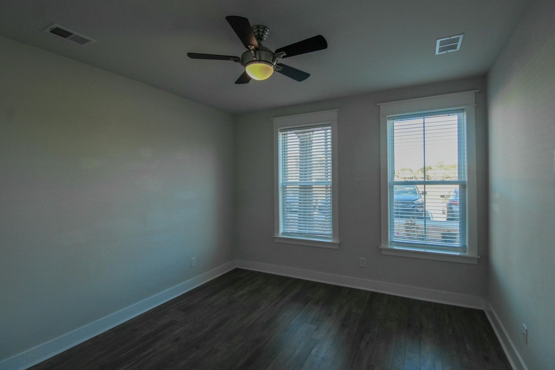 1624 Florentia Street Photo 24