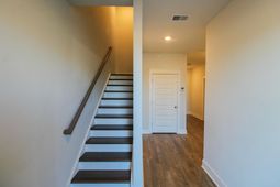 1624 Florentia Street photo 4