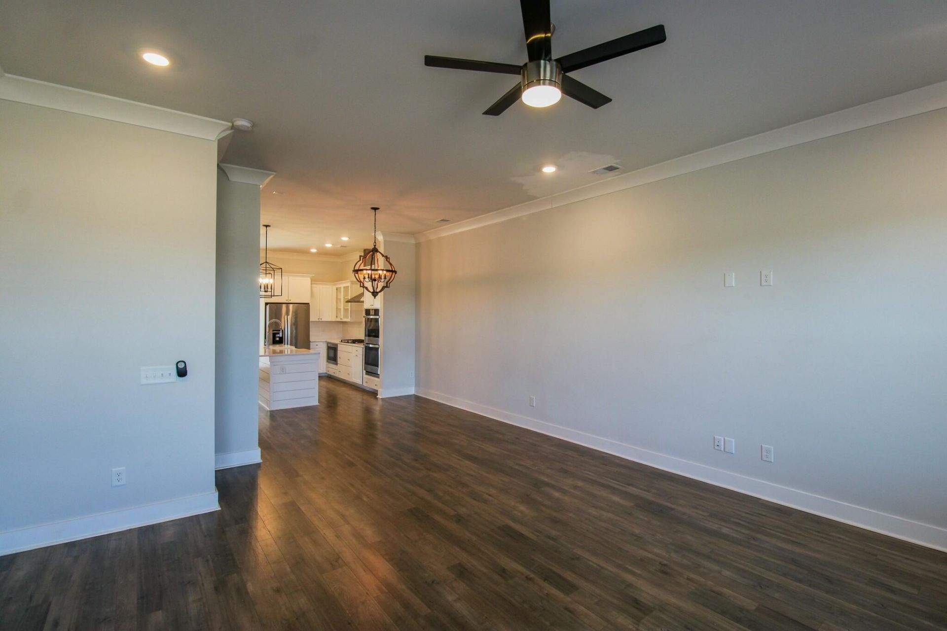 1624 Florentia Street Photo 5