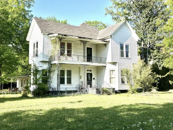 27045 E Main, West Point, MS 39773