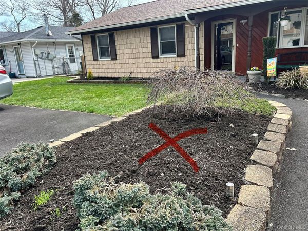 136 B Hampton Avenue, Mastic, NY 11950