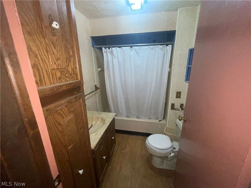 744 Carson Salt Springs Road, Mineral Ridge, OH 44440 Photo 11