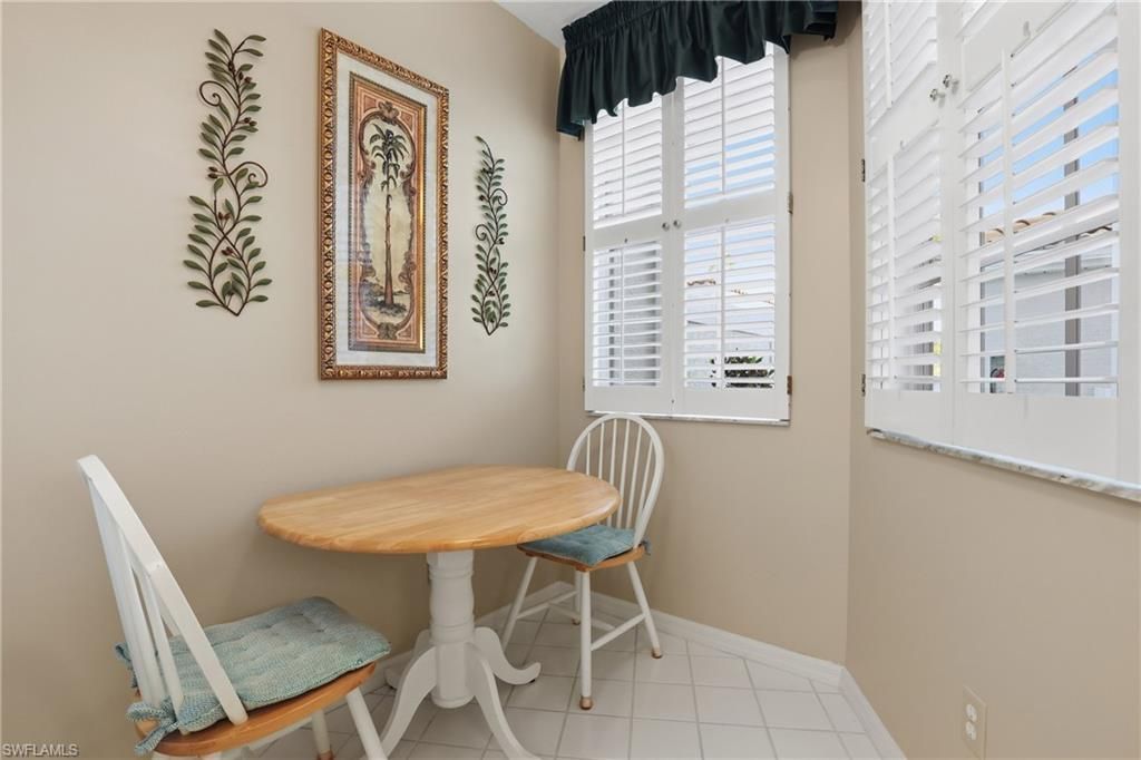 8420 Excalibur Cir, Unit R6, Naples, FL 34108 Photo