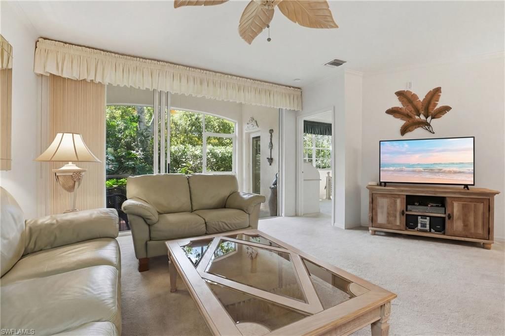 8420 Excalibur Cir, Unit R6, Naples, FL 34108 Photo