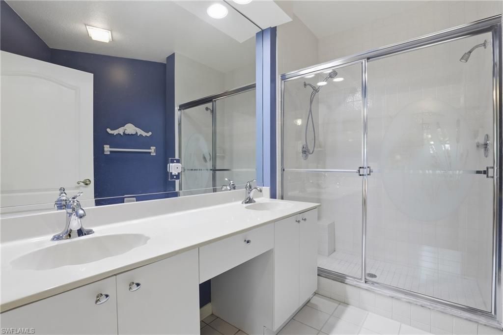 8420 Excalibur Cir, Unit R6, Naples, FL 34108 Photo