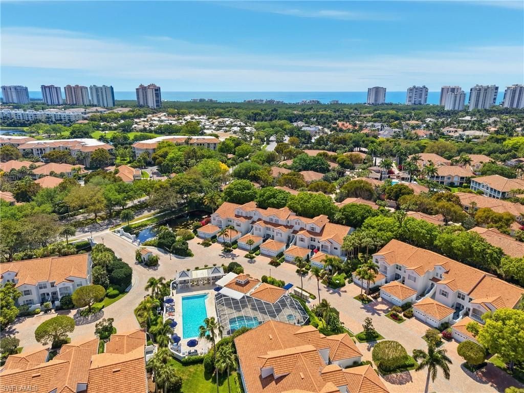 8420 Excalibur Cir, Unit R6, Naples, FL 34108 Photo