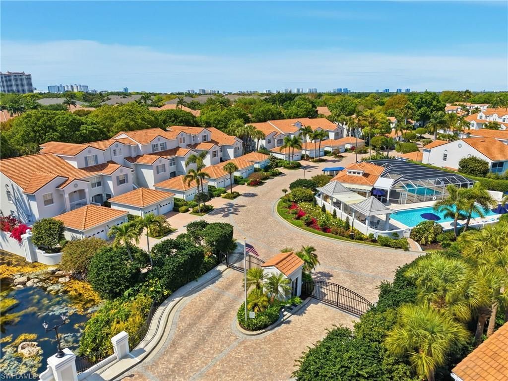 8420 Excalibur Cir, Unit R6, Naples, FL 34108 Photo